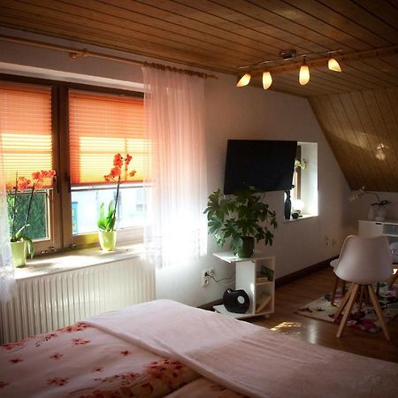 툼 Gaestezimmer Im Gruenen Haus 아파트 외부 사진